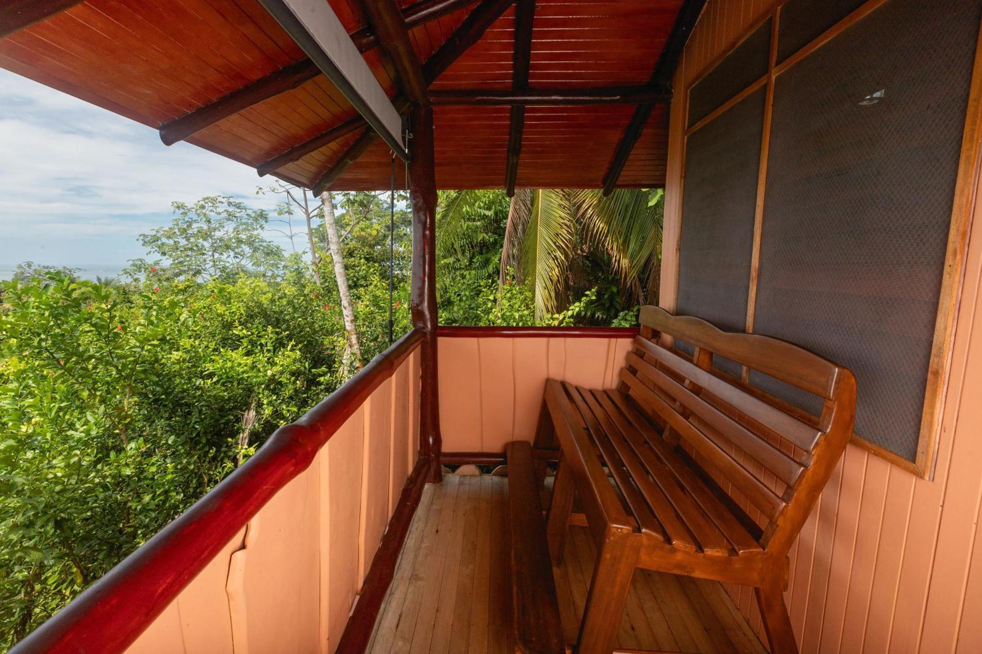 La Cusinga Lodge Uvita Room photo